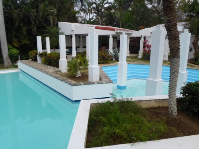  95 - RENT LUXURY VILLA WITH SWIMMING POOL HAVANA