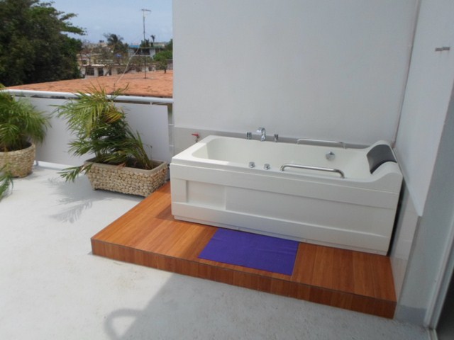 111 - LUXURY APARTMENT WITH JACUZZI FOR RENT IN HAVANA MIRAMAR