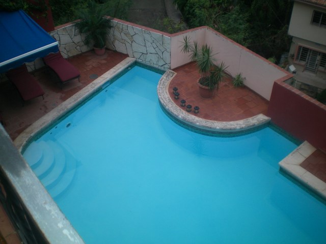 54 - RENT HOUSE WITH SWIMMING POOL VEDADO HAVANA